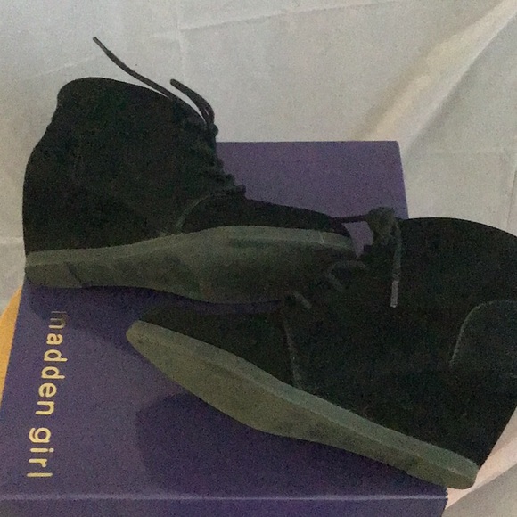 Boots/Booties - Picture 4 of 4